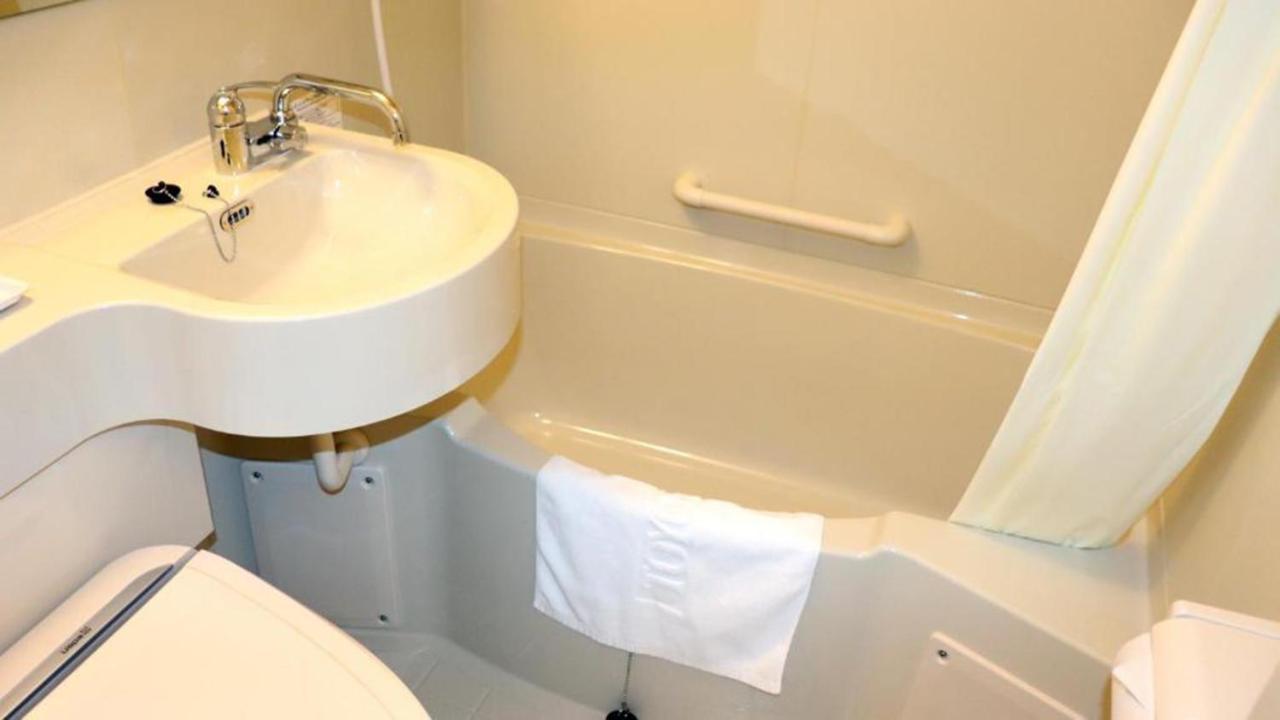 Toyoko Inn Tsu Eki Nishi Guchi Kültér fotó